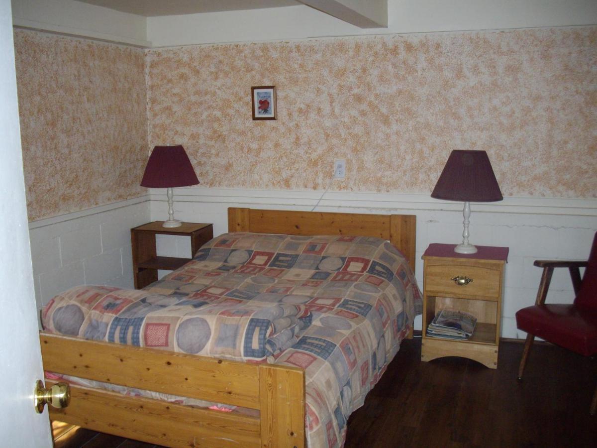 Lake Trail Guesthouse Cumberland Room photo